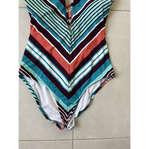 Laundry By Shelli Segal Multicolor Striped One Piece Swimsuit - Picture 5 of 11
